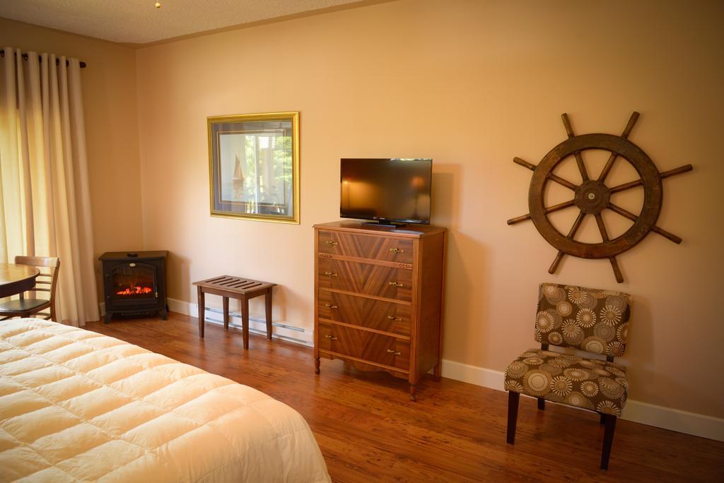 Ocean Mist Guesthouse Уклуелет Екстериор снимка
